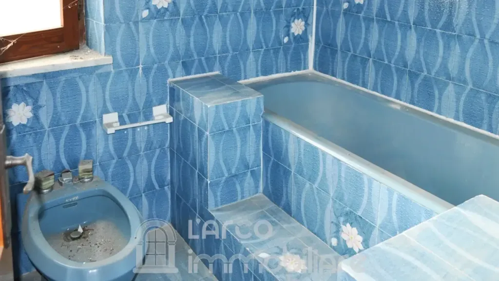 Salles de bain - Two Apartments with Balconies in Grisolia