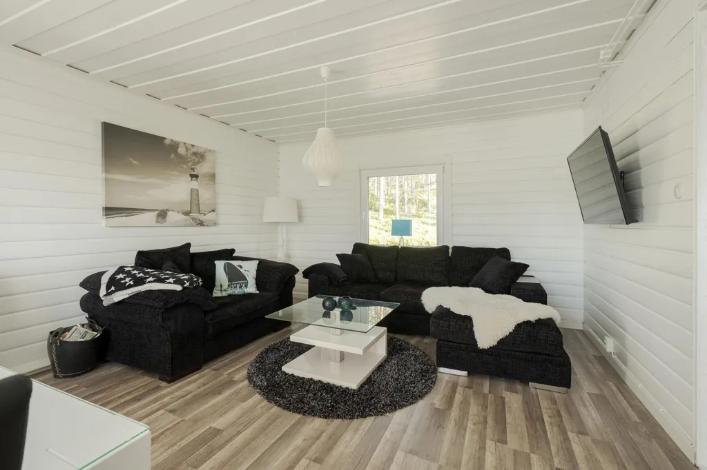 Living Room - Cottage with Water View near Coast