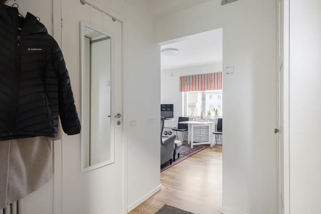 Hallway - Apartment with Balcony in Stjärnhusen, Malmö