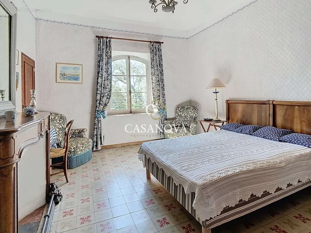 Chambres - Maison de Maître avec Dépendances entre Montpellier et Béziers