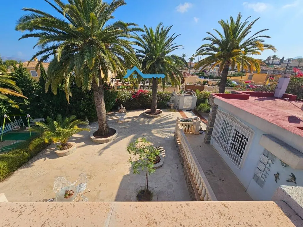 Aed - Luxury Villa with Pool in Colonia Escandinavia