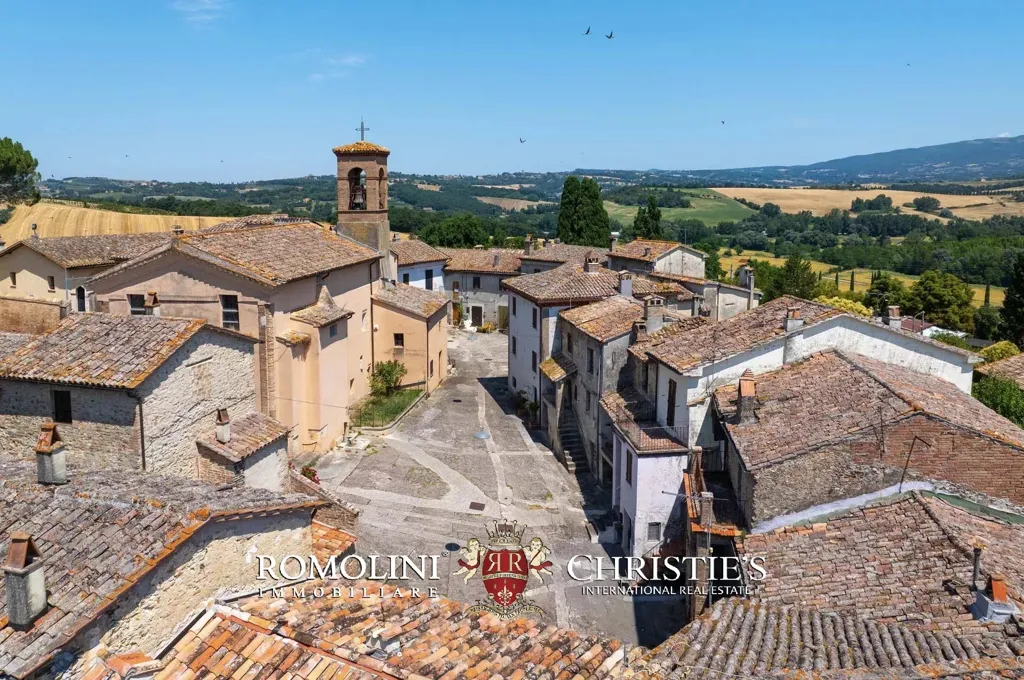 Õhuvaade - Historic Estate with Castle in Umbria