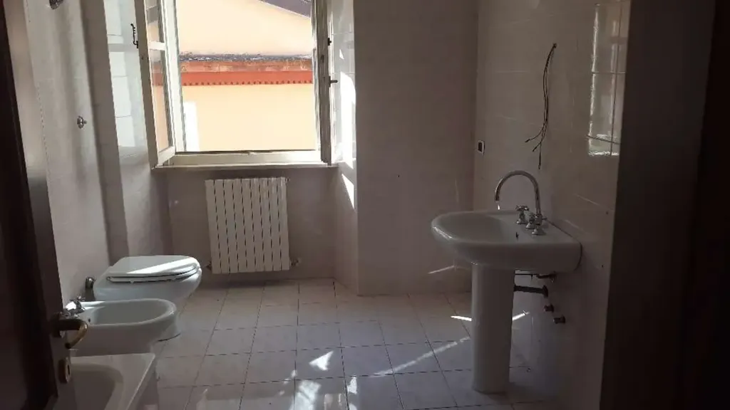 Vannitoad - Spacious Apartment in Historic Osimo