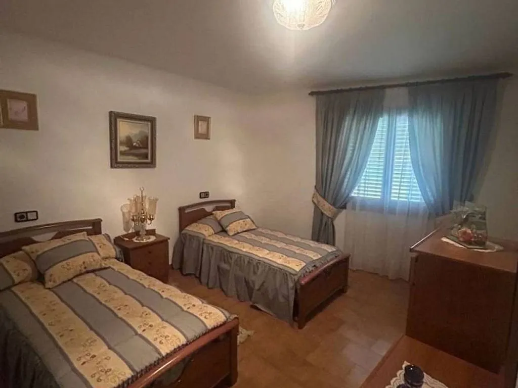 Magamistoad - Chalet with Independent Apartment in Alentorn