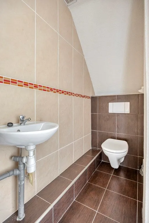Salles de bain - Spacious Apartment with Jacuzzi in Dierenselaan