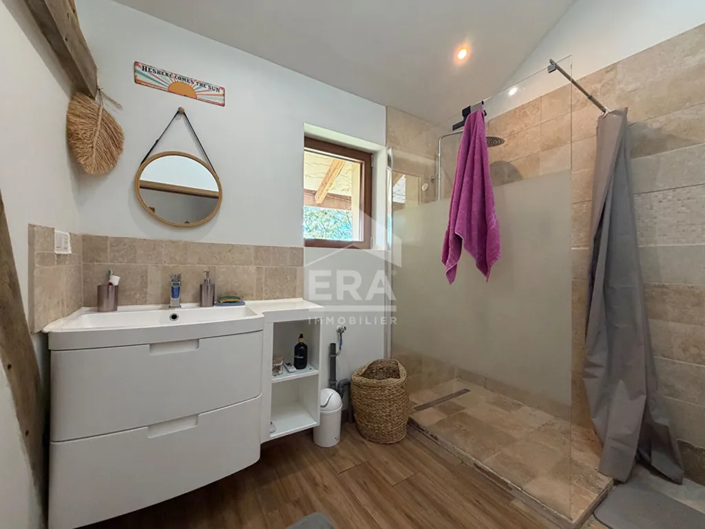 Vannitoad - Charming Stone Properties in Saint-Pierre-de-Chignac