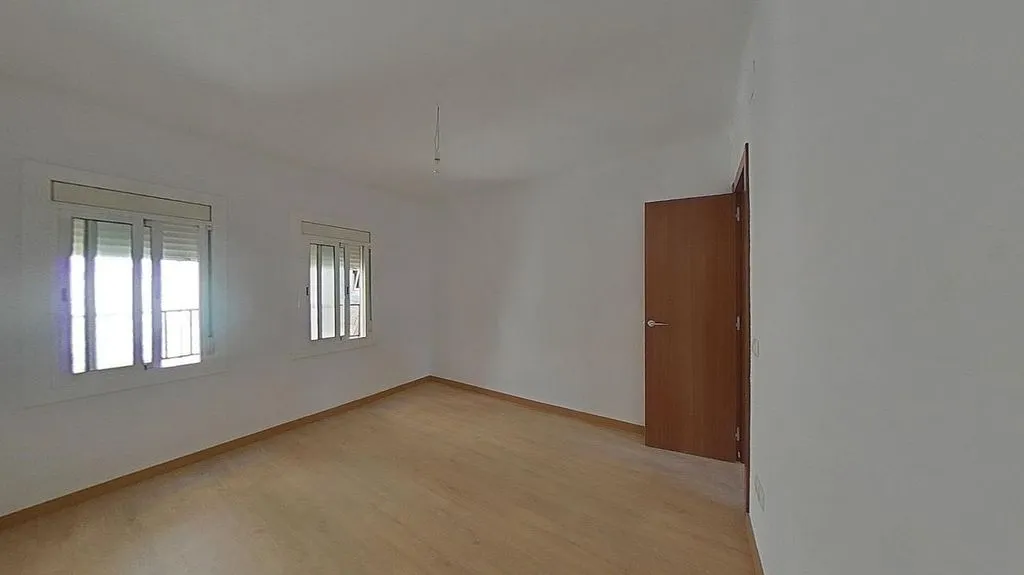 Toad - 3-Bedroom Apartment in Mollet del Vallès