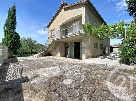 Jardin - Villa Rénovée avec Atelier à Bagnols-sur-Cèze