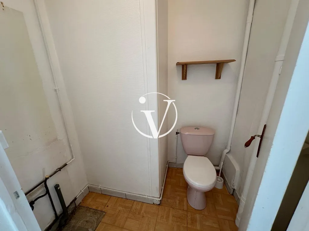 Vannitoad - Meubled 2-Bedroom Centre Ville Appartement
