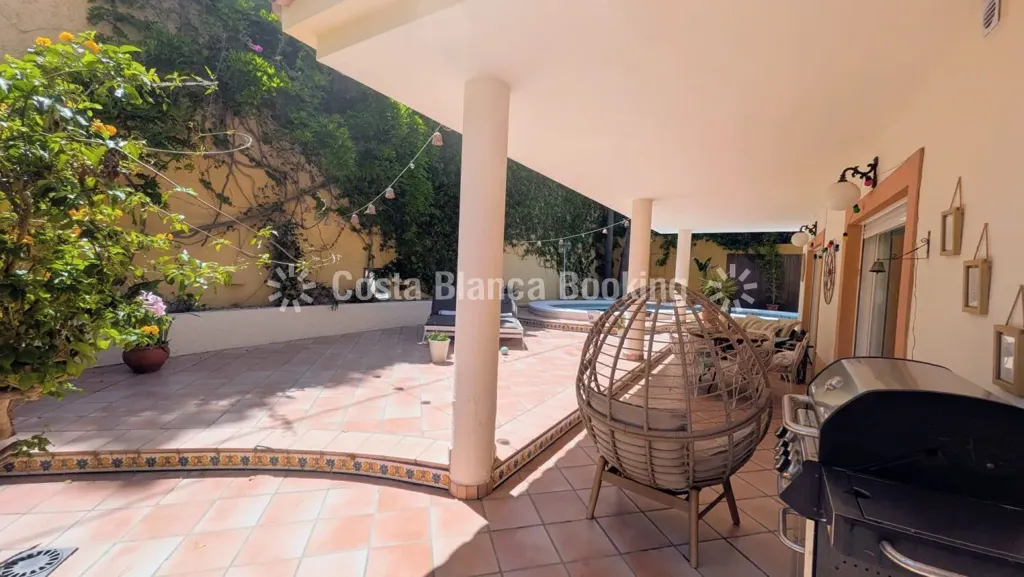 Terrass - Pared Villa with Pool near Albir Beach