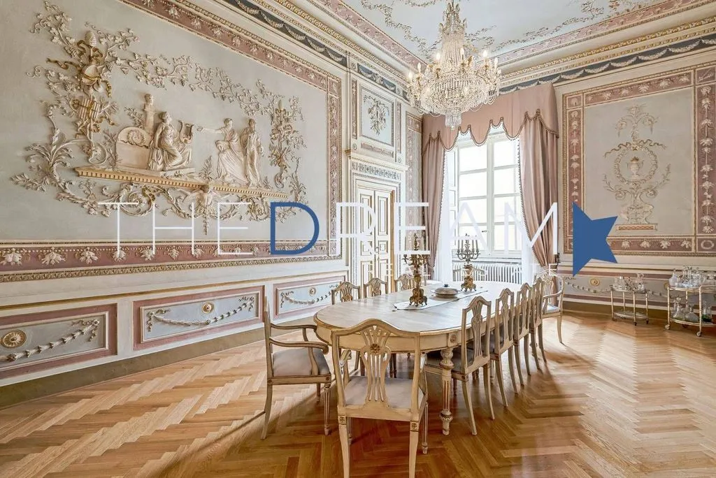 Sala da pranzo - 5-Bedroom Flat in Historic Building, Lucca