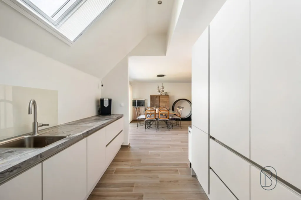 Cuisine - Appartement Récemment Construit avec Balcon à Dottignies