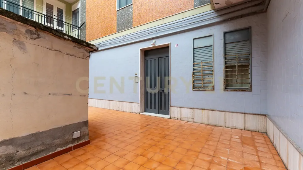 6-room apartment in IT