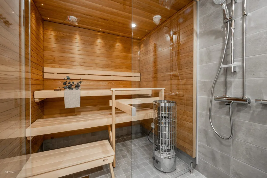 Toad - Modern Apartment with Balcony in Oulu Centre