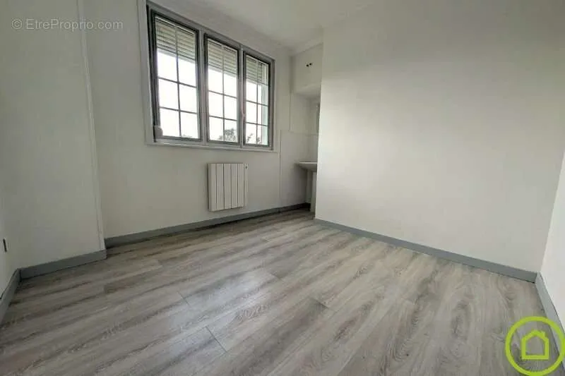 Rooms - Bright House with Garden in Ascq Area