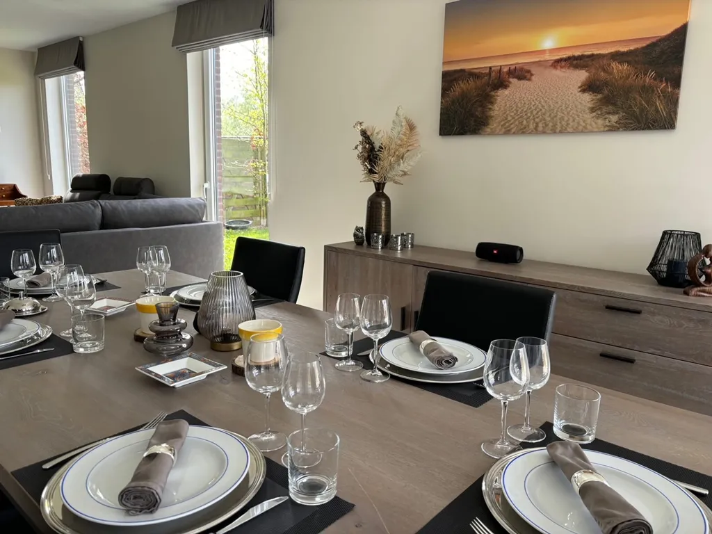 Dining Room - House with Garden in Duffel