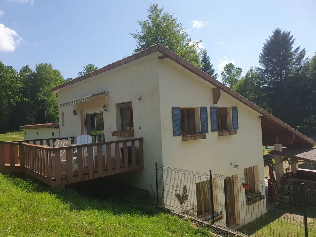 Extérieur - Moulin Rénové avec Piscine et Terrain à la Campagne