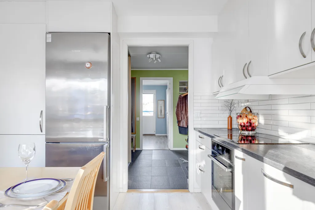 Cuisine - Renovated Apartment with Balcony in Stenrösvägen