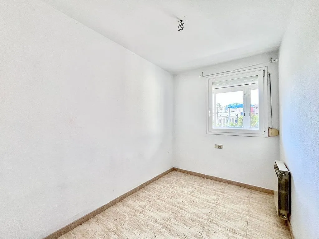Toad - Duplex with Buhardilla in Collblanc