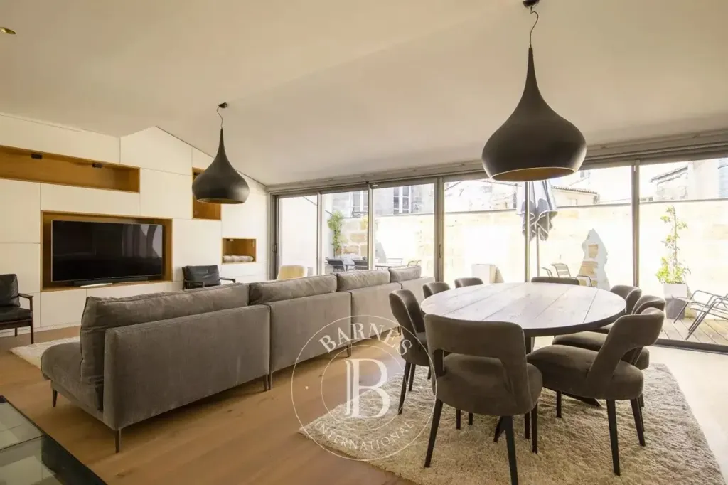 Sala da pranzo - Luxury Duplex with Balcony in Bordeaux