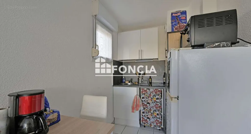 Cuisine - Appartement T2 avec Terrasse dans Résidence Calme