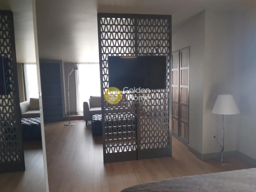 Appartement 10 pièces à GR