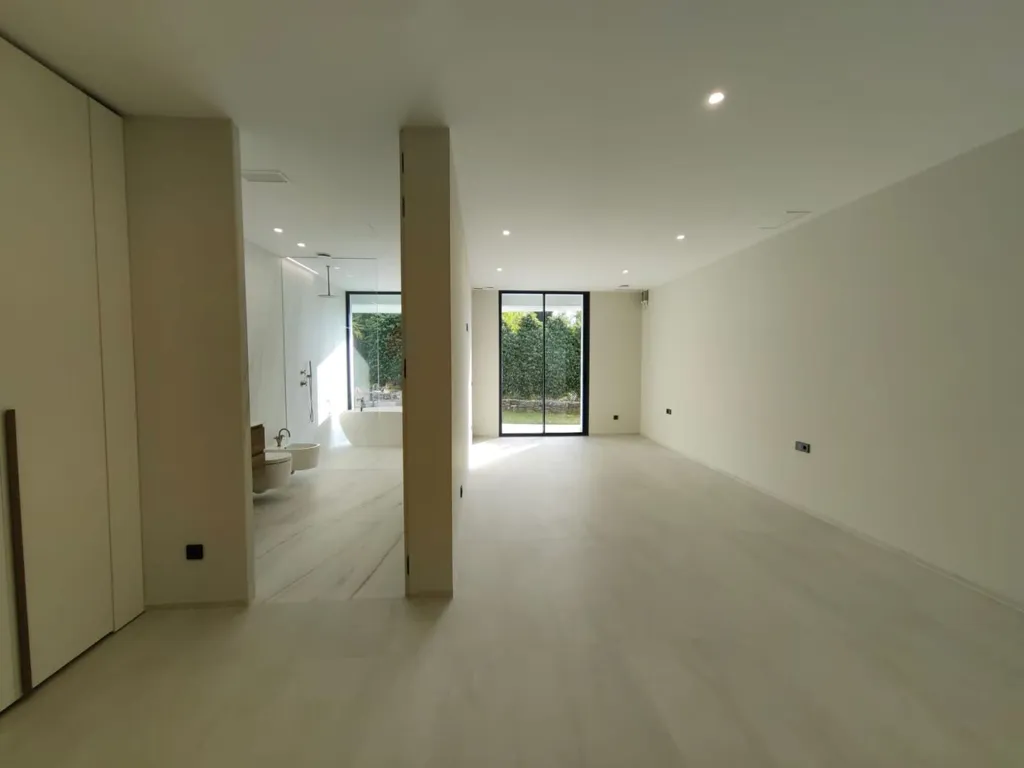 other_room