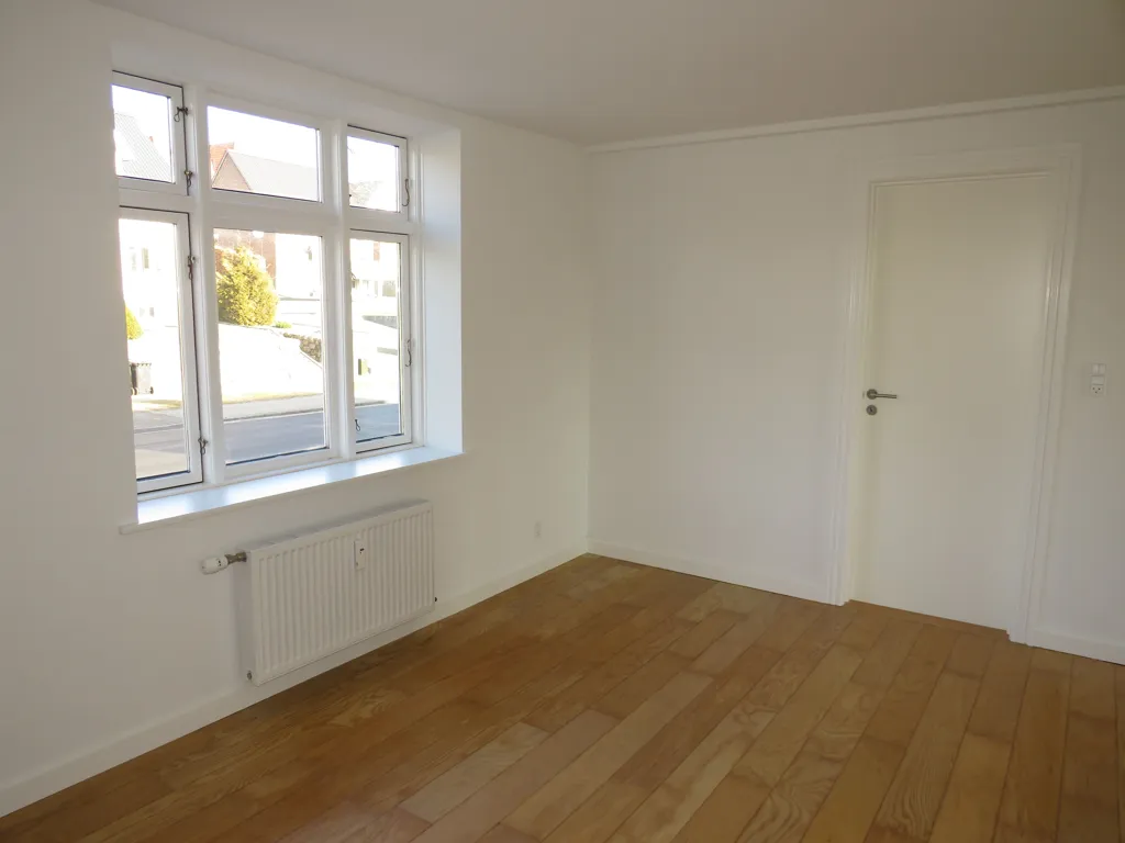 Rooms - Three-Room Apartment with Parking in Viborg