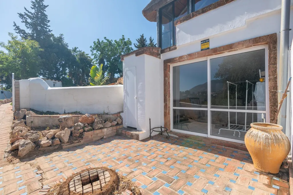 Terrass - 7-Bedroom Villa with Mountain View in Mijas