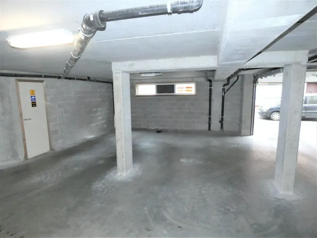 Garaaž - Covered Parking in Paulus Residence, Torhout