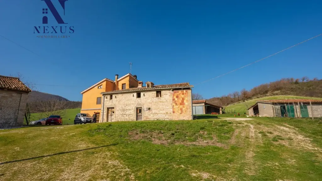 Välivaade - Rustic Farmhouse with River View in Sassoferrato