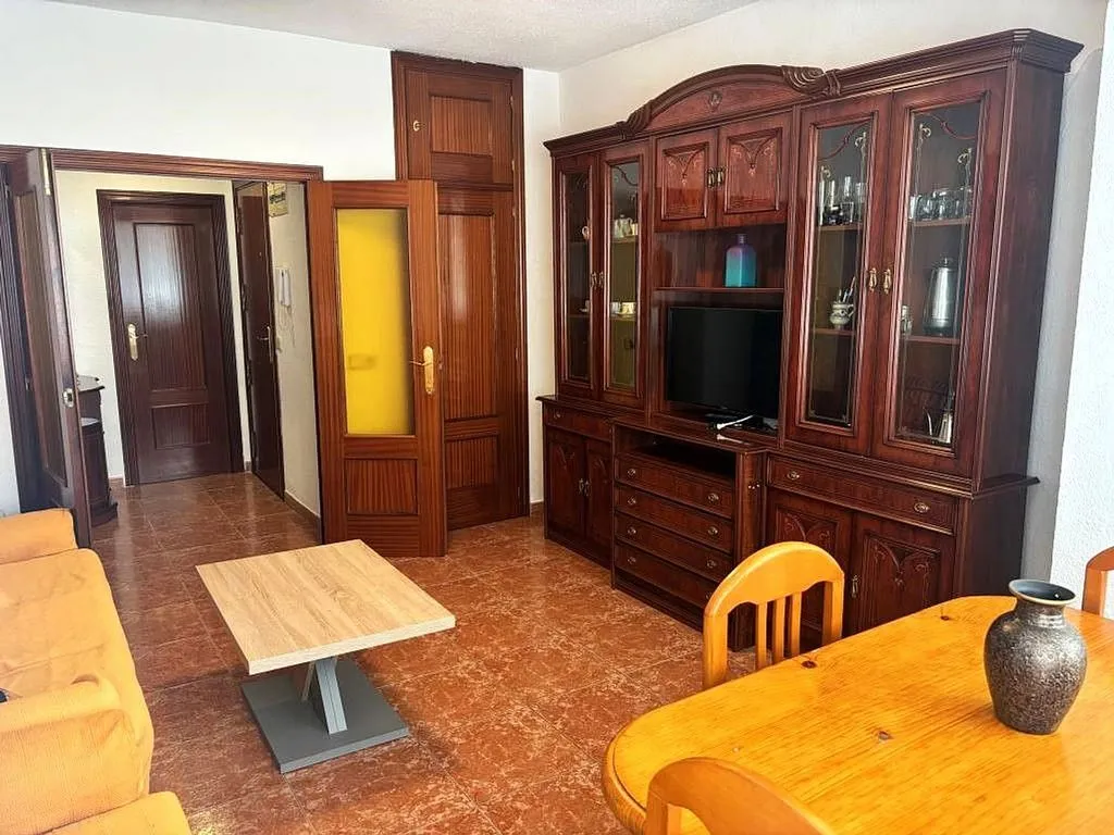 Sala da pranzo - Two-Bedroom Flat with Metro Access in San Lorenzo