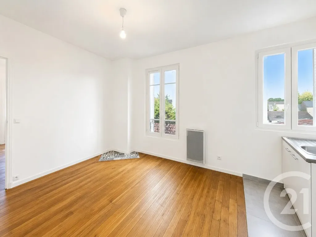 Elutuba - Refurbished 2-Bed Flat in Les Pavillons-sous-Bois
