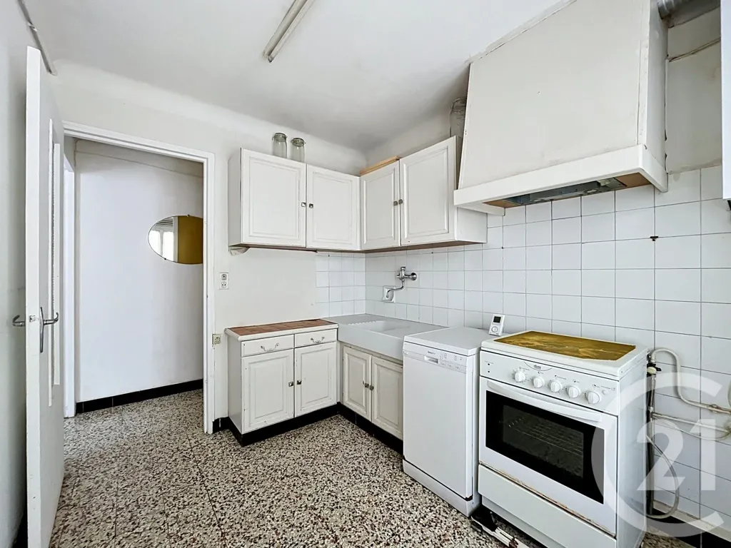 Cucina - 3-Bed Apartment with Balcony in Sète