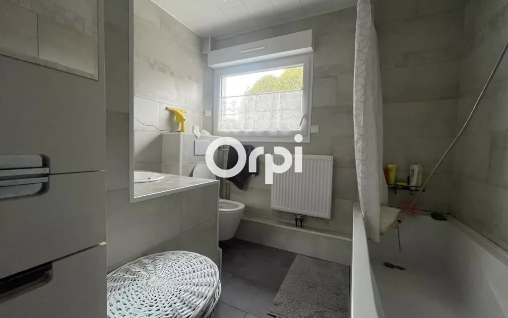 Vannitoad - Semi-detached House with Garden in Tourcoing