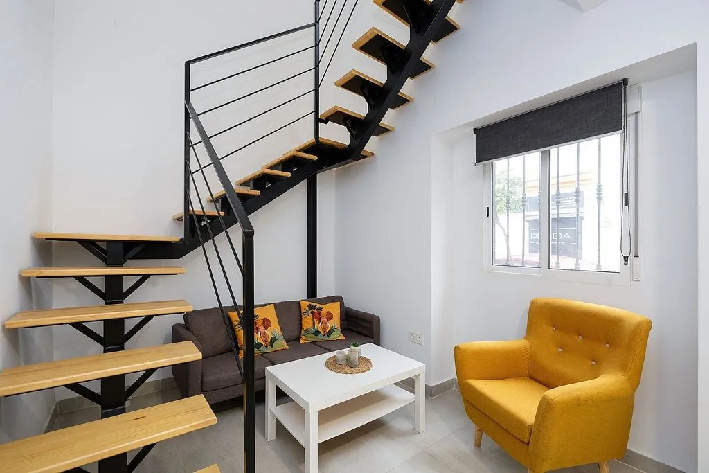 Toad - Ample Duplex with West View in Huetor Vega