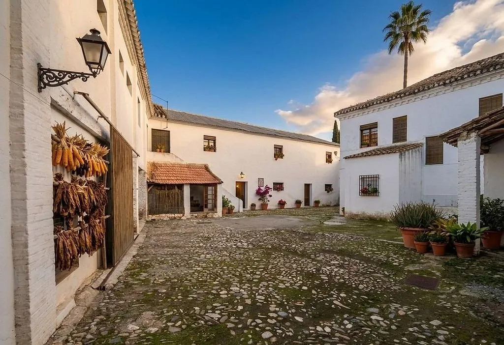 Jardin - Traditional Andalusian Chalet with Patio in Granada