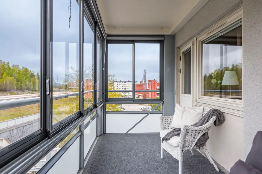 Balcon - Apartment with Balcony in Central Timrå