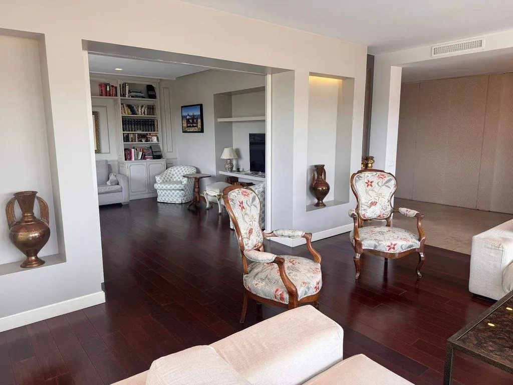Living Room - Luxury Flat with Pool on Arroyofresno Street, Madrid