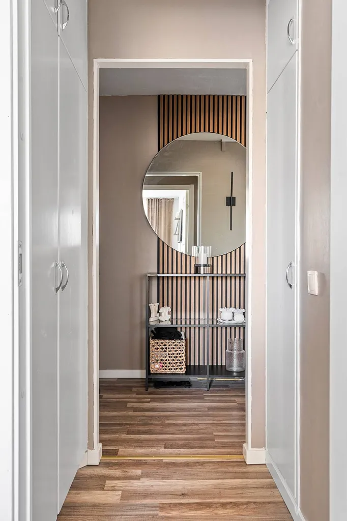 Ingresso - Modern Flat with Balcony in Rosenlund