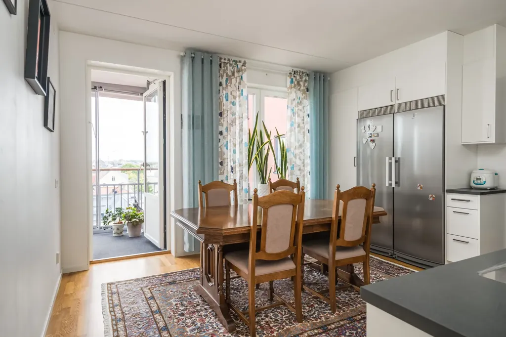 Salle à manger - Apartment with River View in Östergötland