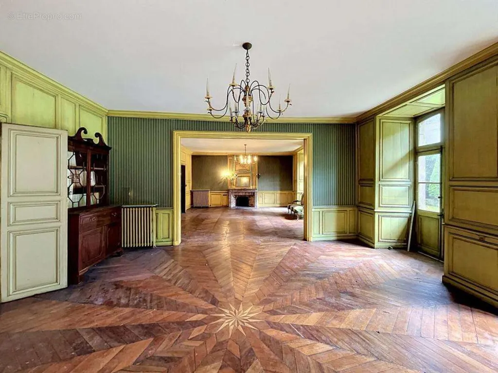 Elutuba - Historic Townhouse with Courtyard in Montluçon