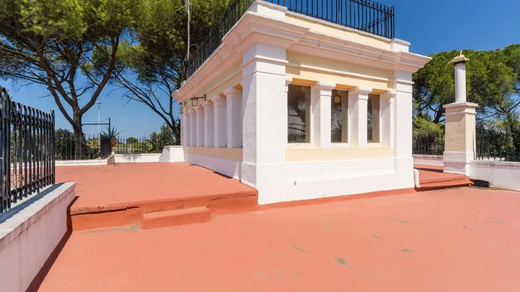Terrass - Historic Villa with Private Park in Bari