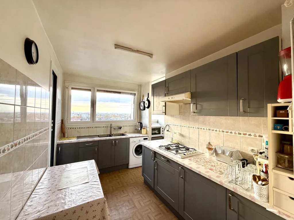 Cuisine - Appartement avec Balcon et Cave au Centre de Sevran