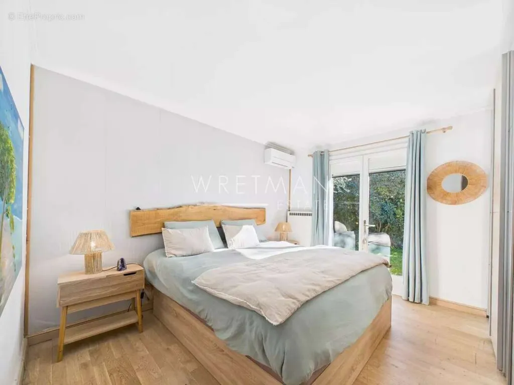 Chambres - Villa 4 Chambres avec Piscine dans un Domaine Privé à Cannes Ouest