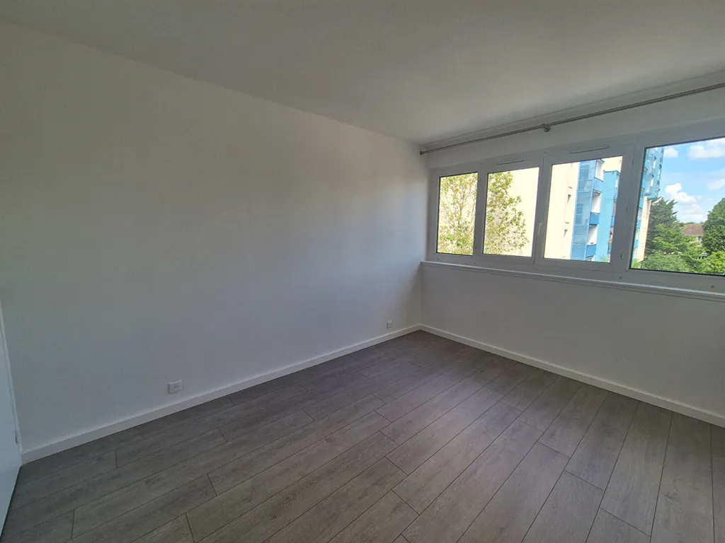 Toad - Renovated Flat with Balcony in Massy