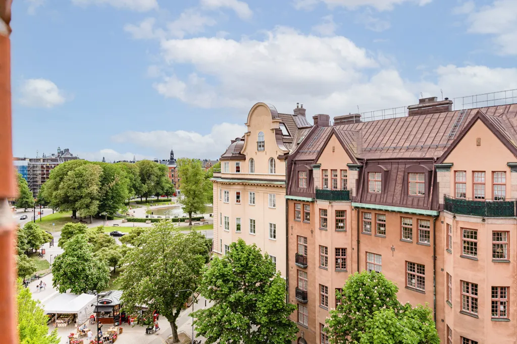 Balcon - Renovated Apartment with Balcony in Östermalm