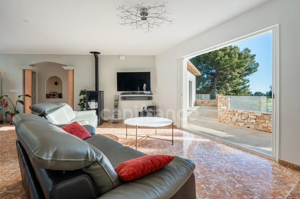 Séjour - Maison avec Piscine et Vue Mer à La Ciotat