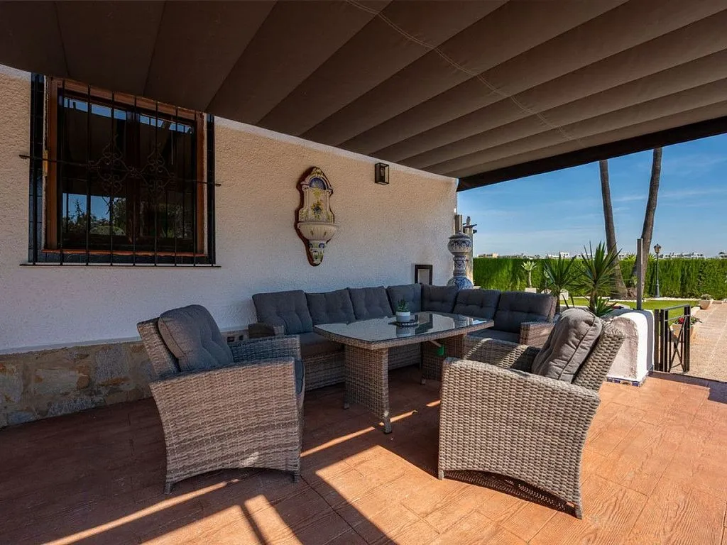 Terrass - Villa with Pool and Terrace in Los Dolses