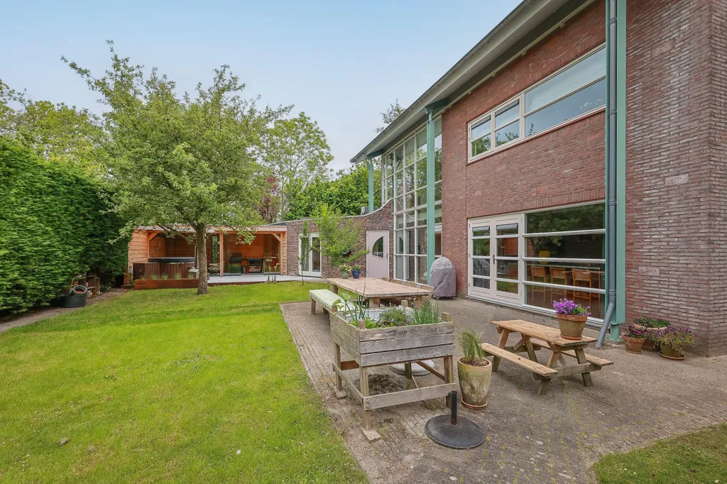 Jardin - Detached House with Garden in Purmerend